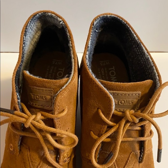 ✨BRAND NEW✨ TOMS TAN BROWN SUEDE WEDGE BOOTIES FOR FALL - Picture 8 of 15